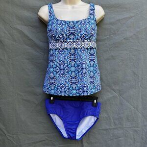Land’s End Size 4 Medallion Tankini Blue White Swim Suit